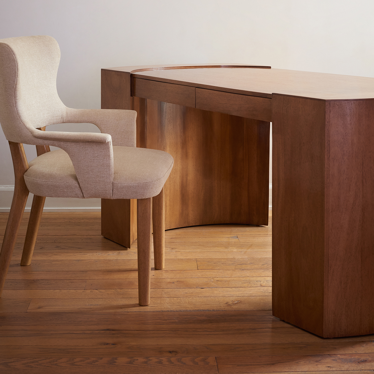 Clementine Desk Rose Tarlow